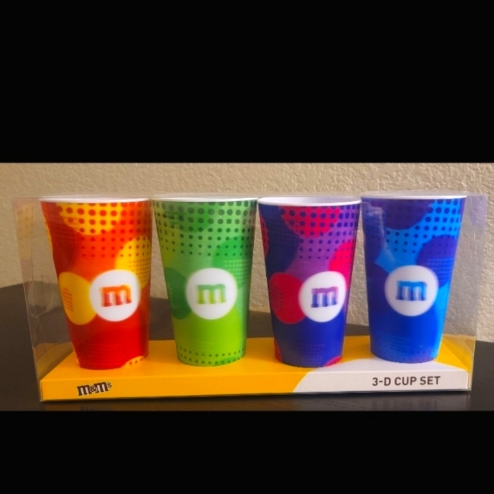 New In Box 4 M&M Cups